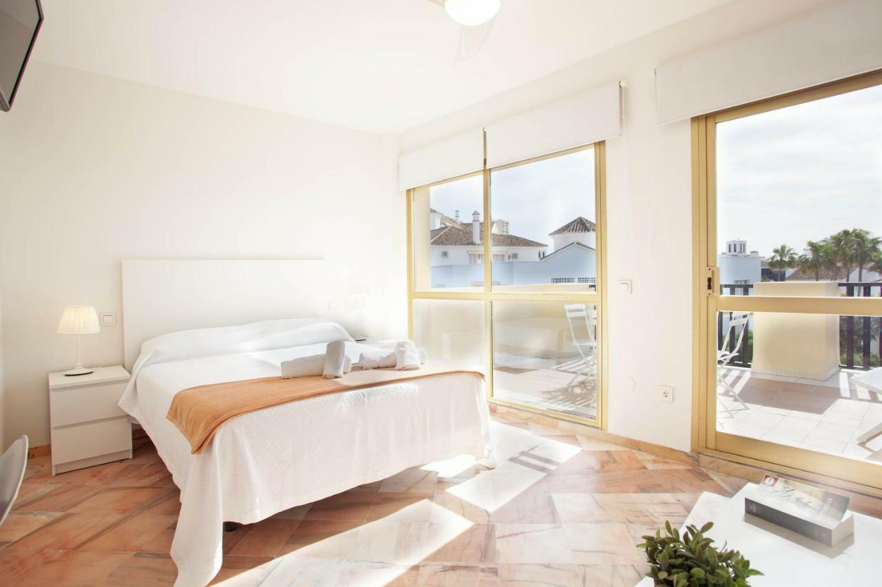 Varios Apartamentos Romana Playa Elviria Marbella Eksteriør bilde